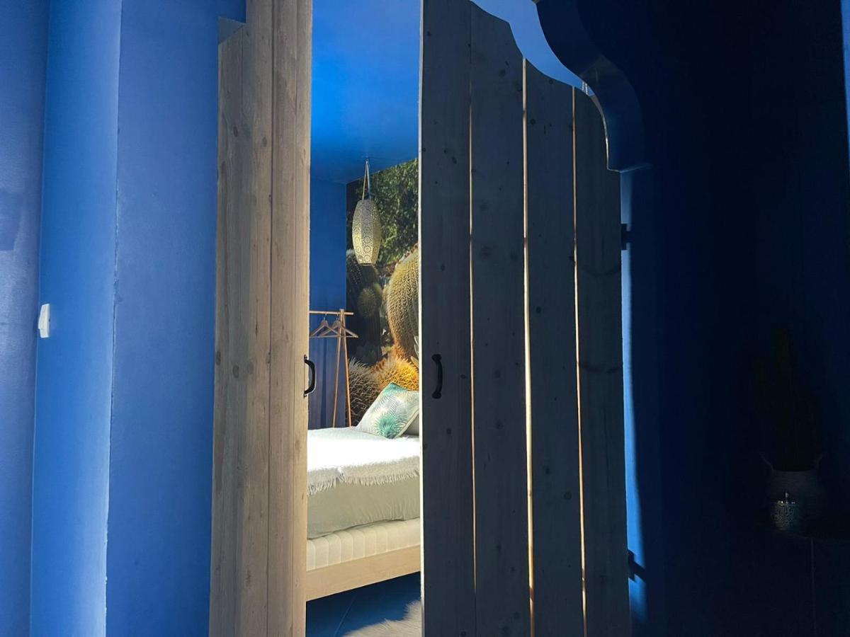 Luxury Jardin Majorelle Paris Orly Avec Jacuzzi วิญู-ซูร์-เซน ภายนอก รูปภาพ